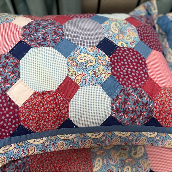 Vintage Patchwork Quilt Set with Pillow Shams - Full Queen Americana w/Shams - Picture 3 of 8